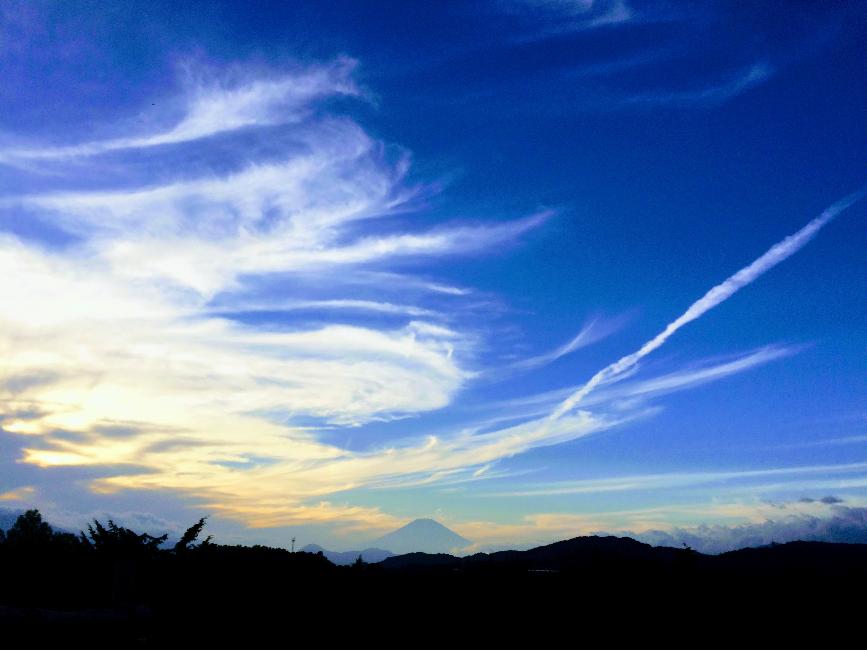 秋の雲と富士 戸村裕司 富士見110景