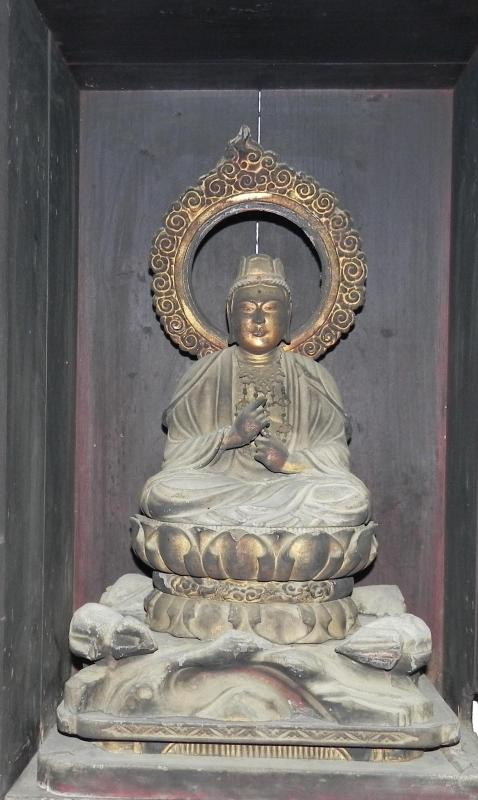 木造大日如来坐像
