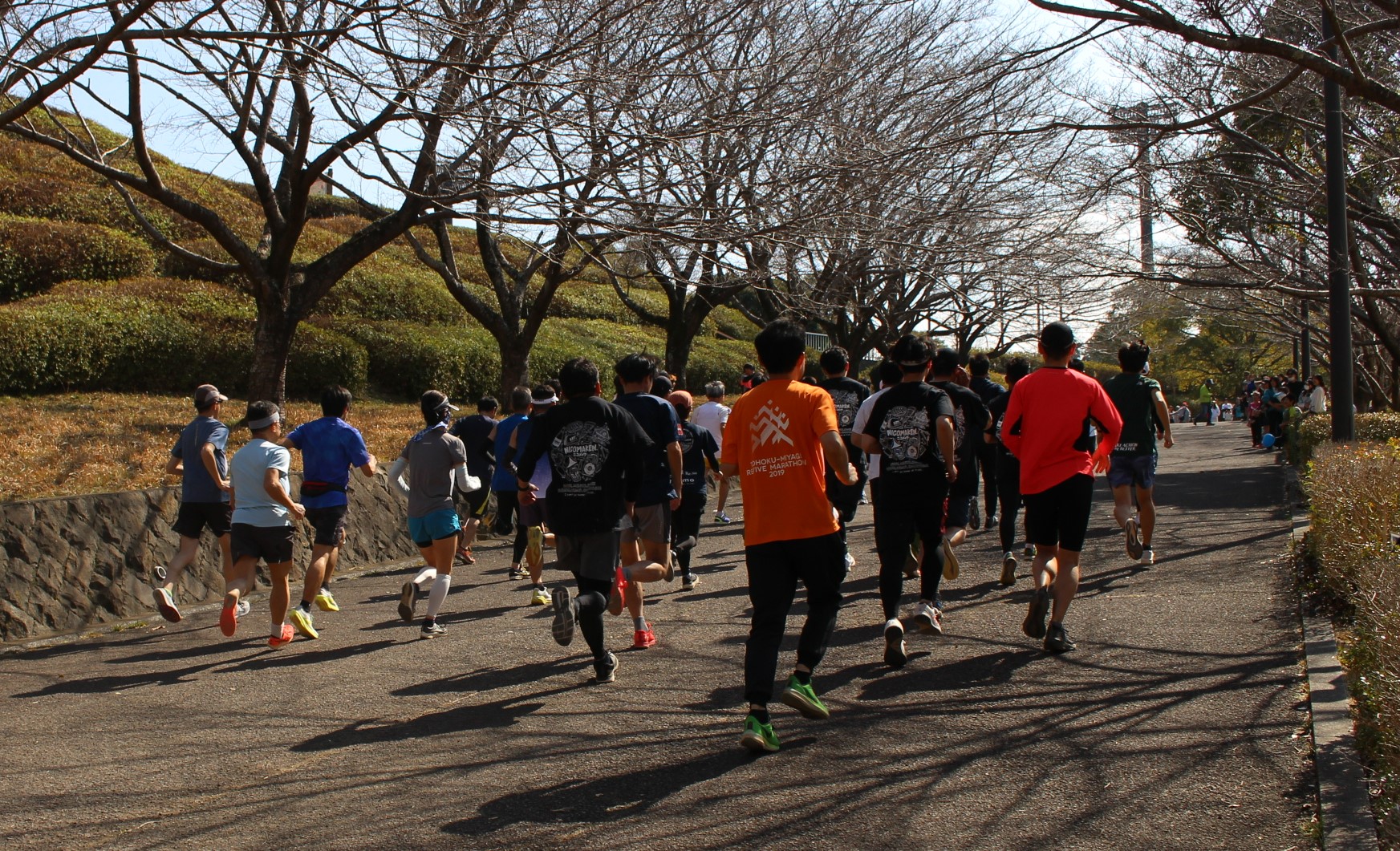 元気よくスタートする様子