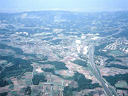 中井町の街並みを上空からとらえた航空写真